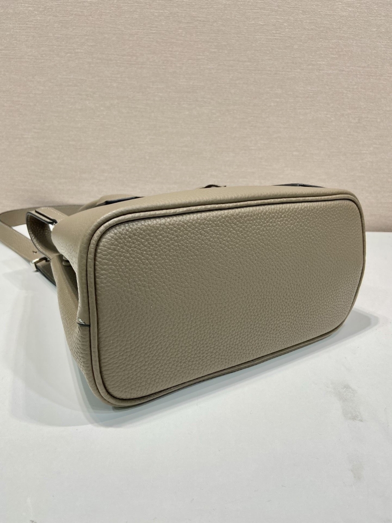 Pra*a top handle bags